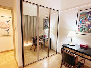 Wan Chai - Convention Plaza Apartments 05