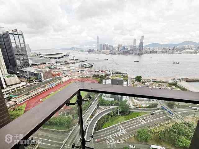 Wan Chai - The Gloucester 01