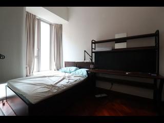 Wan Chai - The Avenue Phase 2 Block 3 04