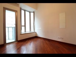 Wan Chai - The Avenue Phase 2 Block 3 06