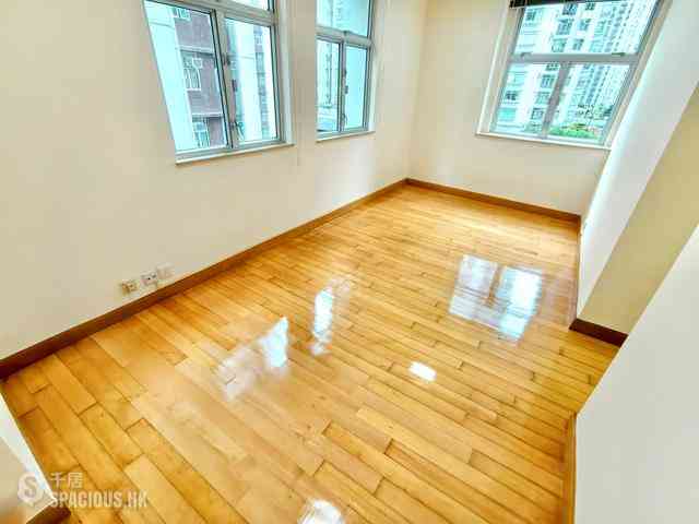 Tai Koo Shing - Tai Koo Shing Sing Fai Terrace Ngan Sing Mansion 02