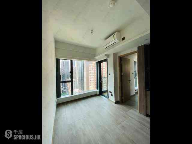 Sai Ying Pun - One・Artlane 03
