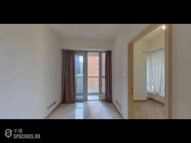 Sai Ying Pun - 63, Pokfulam Emerald House (Tower 2) 01