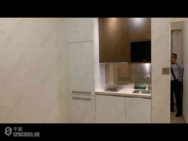 Sai Ying Pun - 63, Pokfulam Emerald House (Tower 2) 04