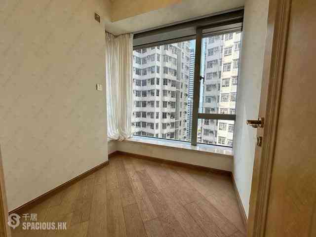 Sai Ying Pun - 63, Pokfulam Emerald House (Tower 2) 14