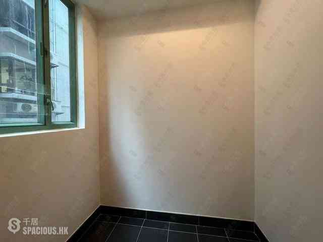 Sai Ying Pun - Bon-Point 03