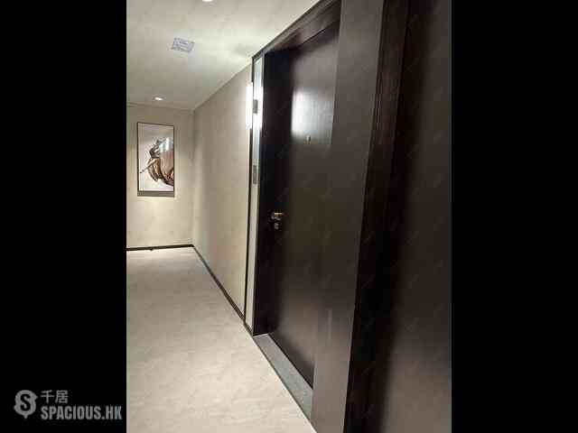 Central - 108-110, Wellington Street 02