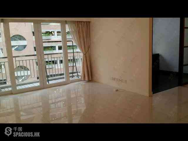 Wan Chai - Phoenix Court Block 5 01