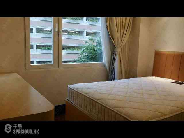 Wan Chai - Phoenix Court Block 5 04
