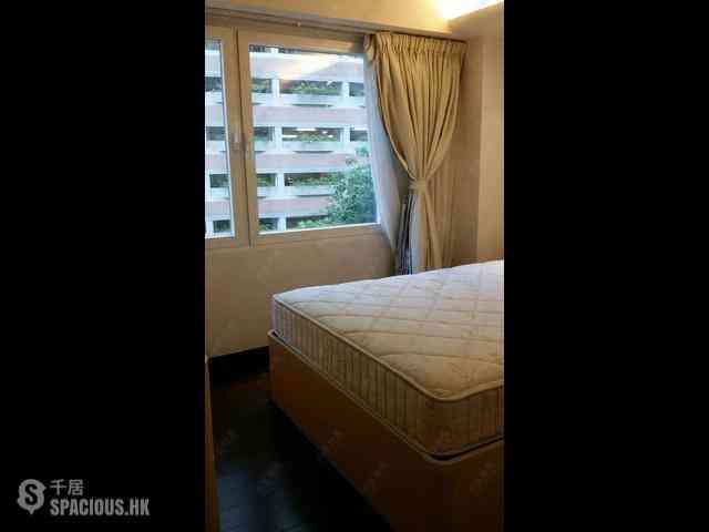 Wan Chai - Phoenix Court Block 5 05