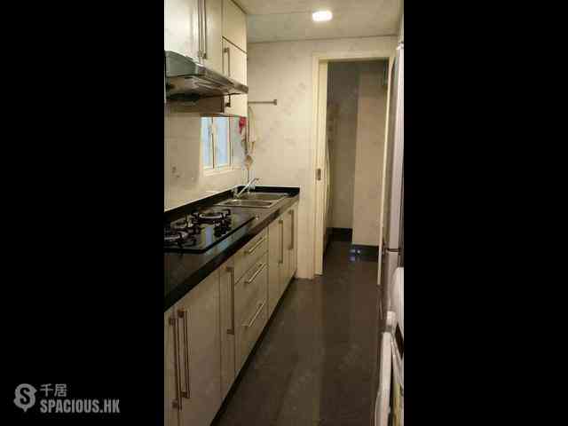 Wan Chai - Phoenix Court Block 5 08