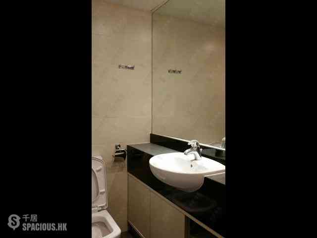 Wan Chai - Phoenix Court Block 5 11