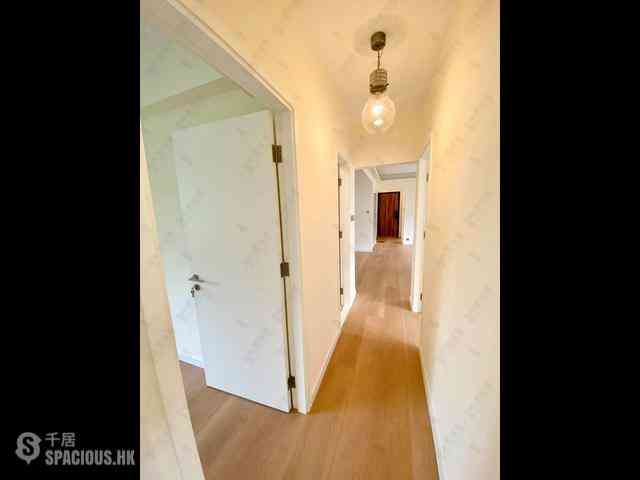 Mid Levels Central - Conway Mansion Block CD 26