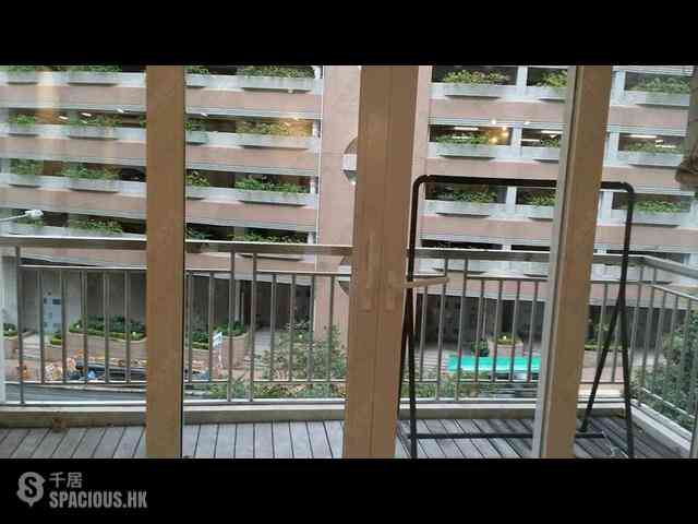 Wan Chai - Phoenix Court Block 5 16