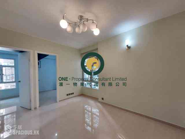 Sai Ying Pun - Yee Fung Court 01