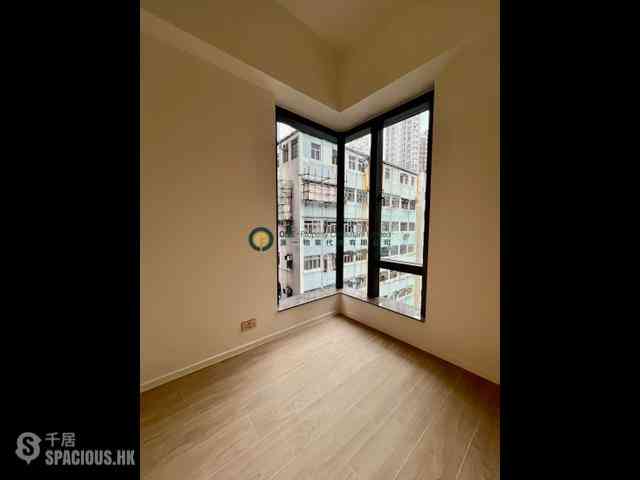 Sai Ying Pun - Des Voeux W Residence 06