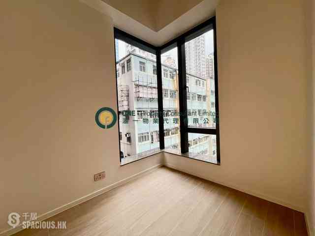 Sai Ying Pun - Des Voeux W Residence 07