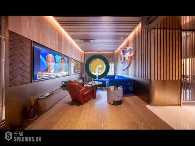 Mid Levels Central - Hillsborough Court 02
