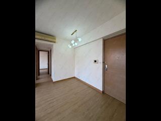 Sai Ying Pun - Island Crest 06