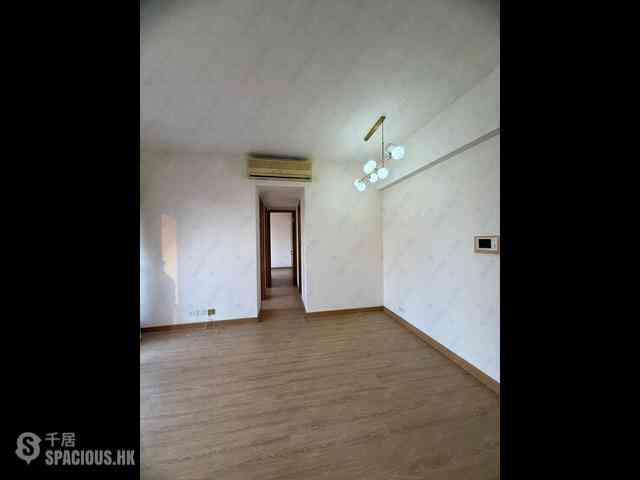Sai Ying Pun - Island Crest 07