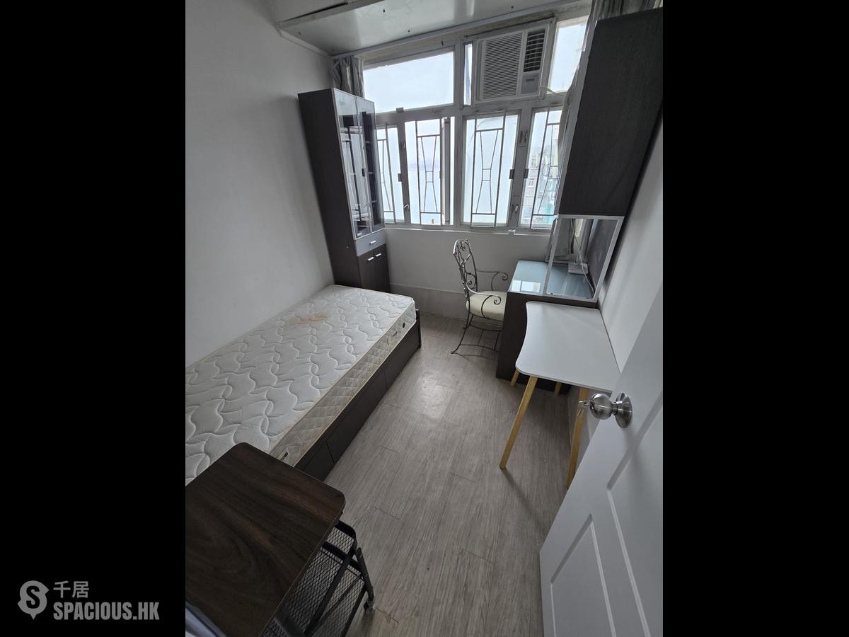 Shek Tong Tsui - Sum Way Mansion 01