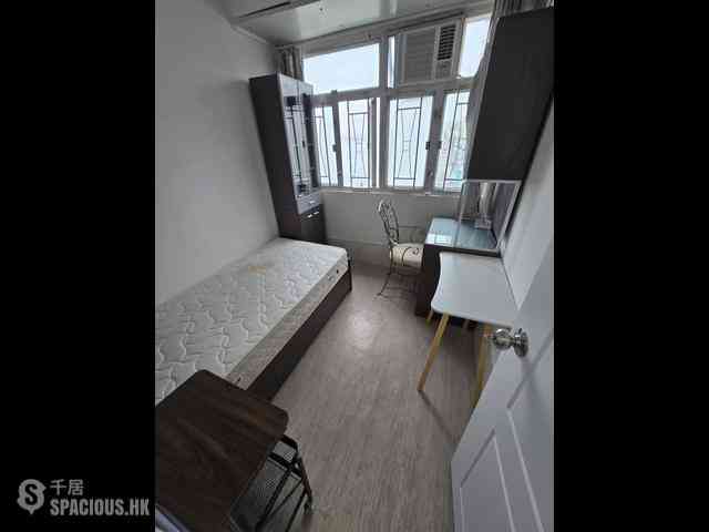 Shek Tong Tsui - Sum Way Mansion 01