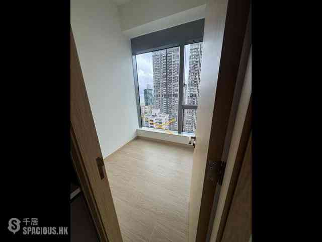 Sai Ying Pun - Upper Manor 02
