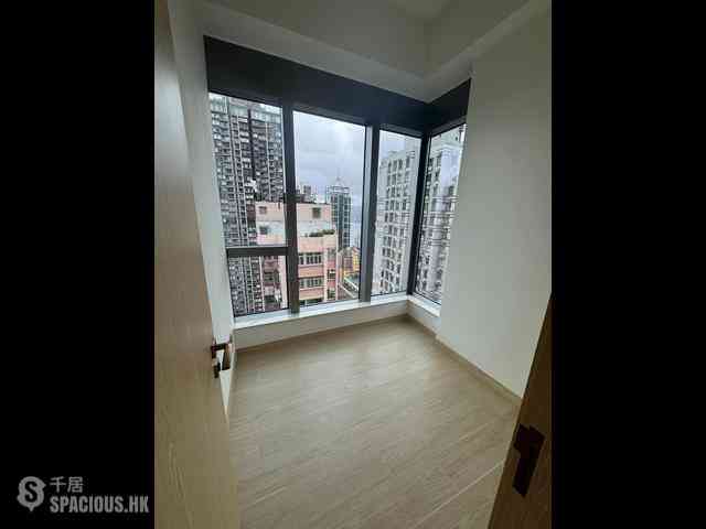 Sai Ying Pun - Upper Manor 03
