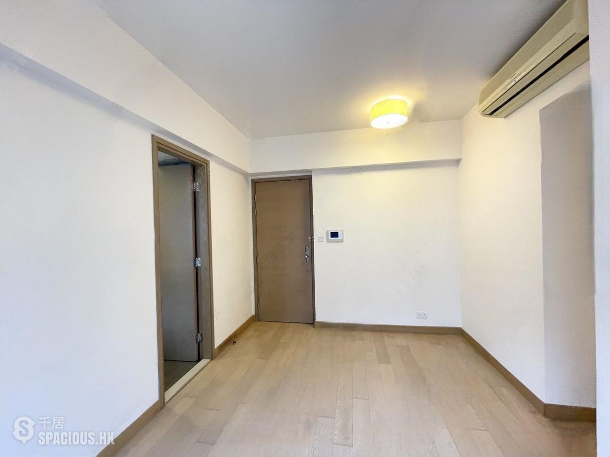 Sai Ying Pun - Island Crest 01
