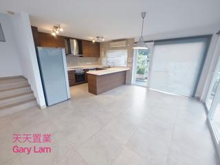 Clear Water Bay - Tai Hang Hau 22