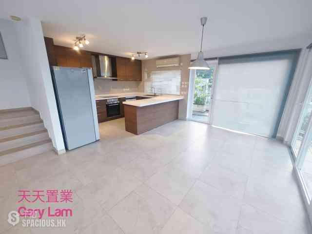 Clear Water Bay - Tai Hang Hau 22
