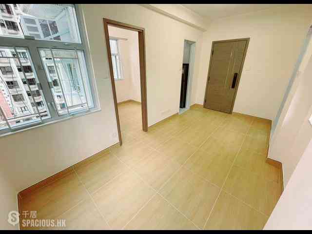 Shau Kei Wan - Hong Wah Mansion Block 1 02