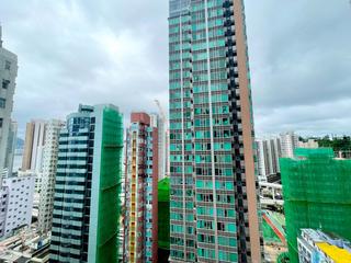 Shau Kei Wan - Hong Wah Mansion Block 1 08