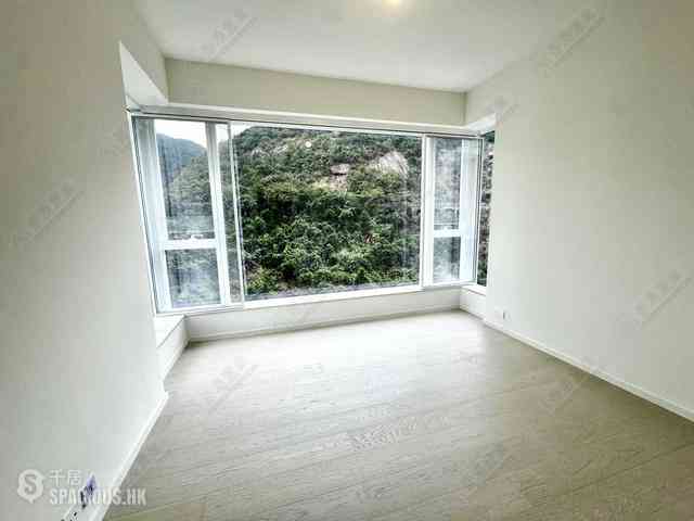 Wan Chai - 33 Kennedy Road 02