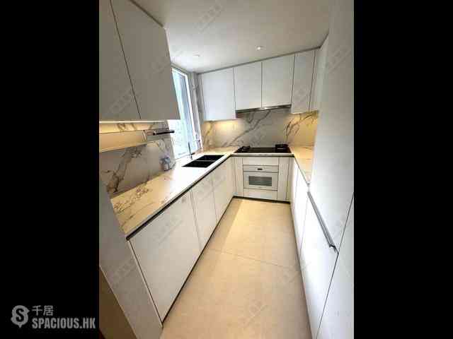 Wan Chai - 33 Kennedy Road 03