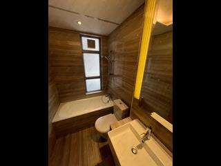 Sai Ying Pun - Island Crest 06