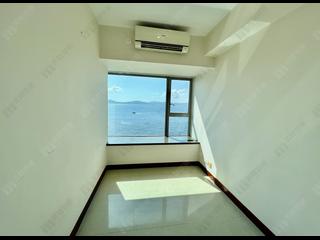Kennedy Town - The Merton Tower 2 04