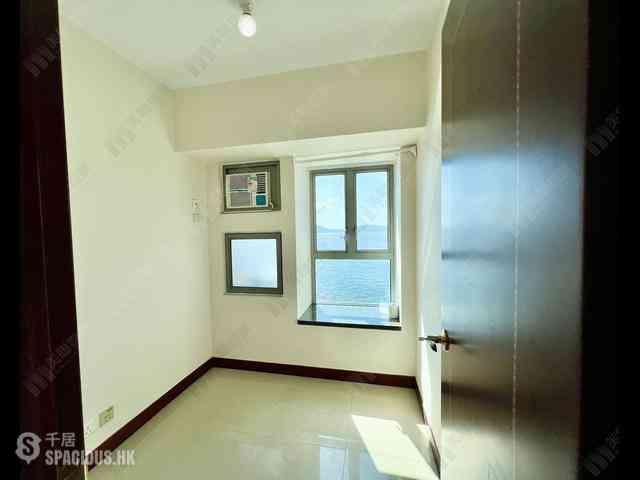 Kennedy Town - The Merton Tower 2 05
