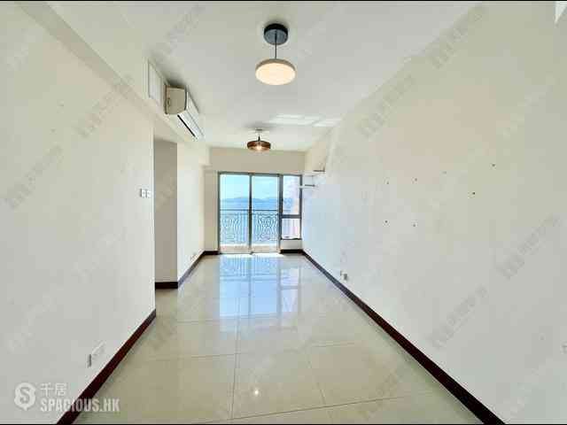 Kennedy Town - The Merton Tower 2 03