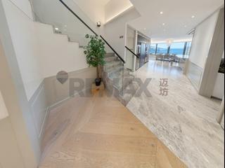 Chung Hom Kok - Pinewaver Villas 02