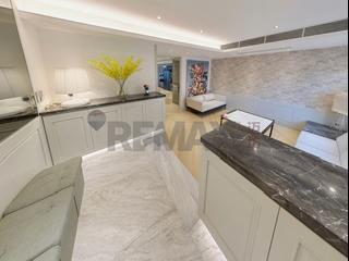 Chung Hom Kok - Pinewaver Villas 04