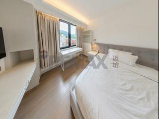 Chung Hom Kok - Pinewaver Villas 14