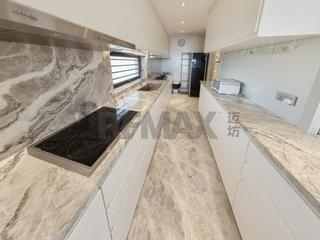 Chung Hom Kok - Pinewaver Villas 17