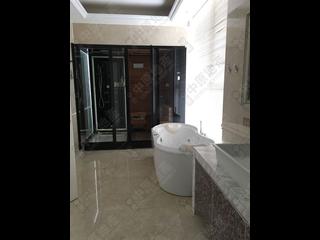 Sai Ying Pun - The Summa Block 1 04