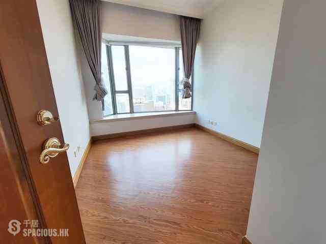 Mid Levels Central - Regence Royale Tower 1 13