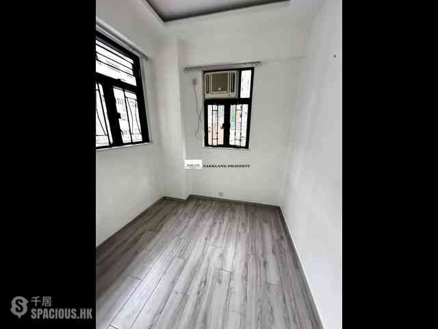 Happy Valley - Man Wah Building 03