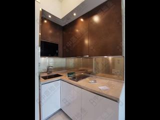 Sai Ying Pun - 63, Pokfulam Emerald House (Tower 2) 08