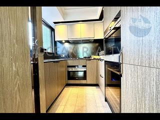 Clear Water Bay - Mount Pavilia 11