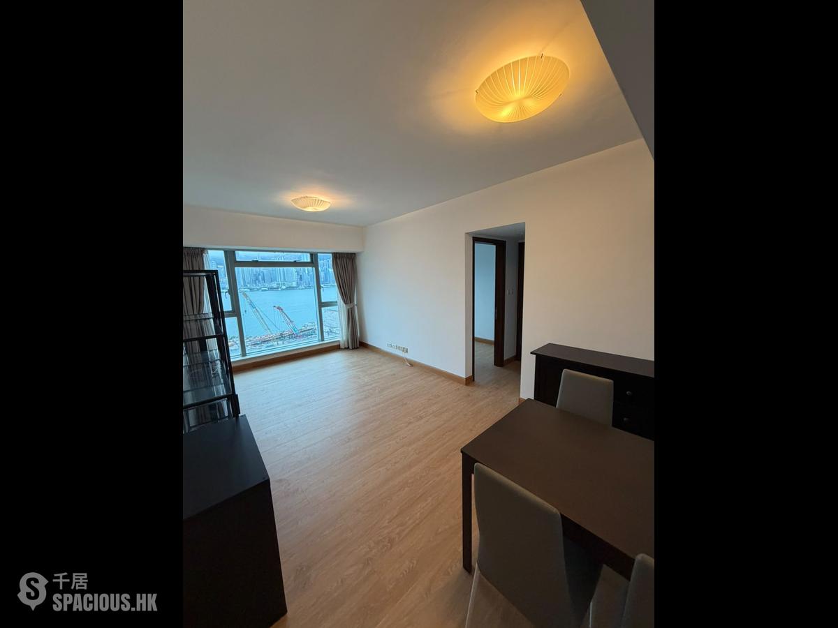 West Kowloon - The Harbourside Block 1 01