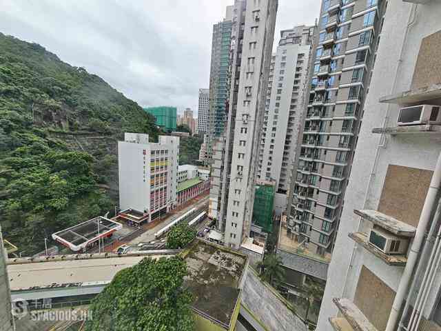 Quarry Bay - Kiu Ying Building 01